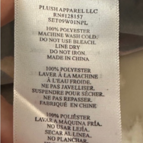 REVOLVE Plush brand Palm 3-piece pajama short set BNWT Sold-out online! - Picture 5 of 6